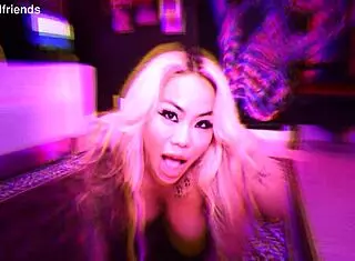 i fuck goth girlfriend and reward with creampie