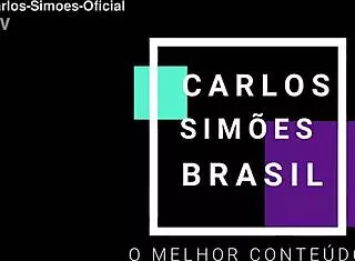 Gostosa sitting in dress, so sexy 😍