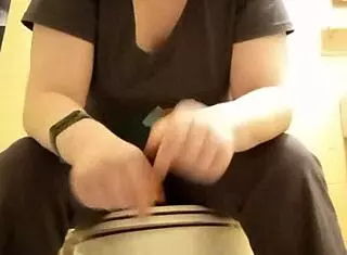 Amateur pornstar asks what cosplays to do.