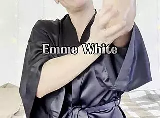 Amateur milf uses sex machine on pussy with dildo!