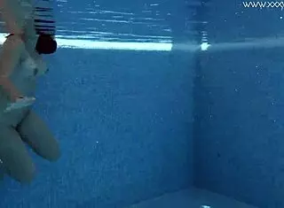 Diana Rius, feel my hot tits underwater