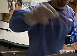 i'm dr tampa's lil slut spreding in floriduh backstage