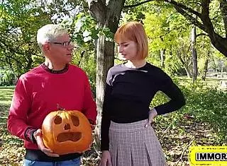 pumpkin crushed cum slave dolly faces vengeful gangbang with porno dan in wild homemade action.
