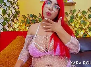 Beautiful redhead with big natural tits seeks boyfriend for homemade videos 😘