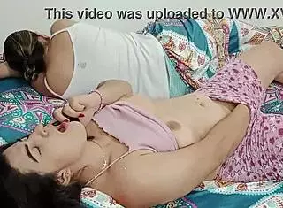 Hey, can I seduce my lesbian neighbor to eat me out in her room?