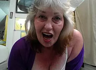 Damn! Worshipping Henny's Big Black Cock with Dawnskye1962!