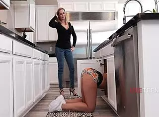 stuck girls get used by harley king and rion king