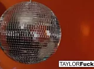 hot 70s sluts, finger each other's cunts now!