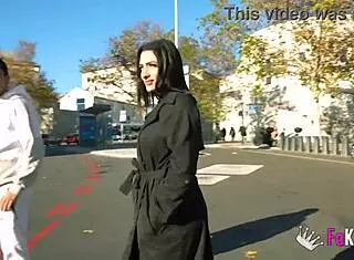 Tour in Madrid with Nelia Estrada exploring the capital