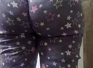 Pawg Lori Performs Ass Clenching Exercise