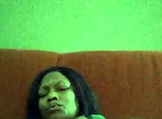 Ebony Girl with Hairy Body Makes Herself Creamy in Casual Solo Session