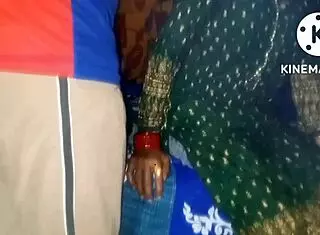 야 마을 커플, 로맨스랑 야생 랜치 섹스 어떡해?