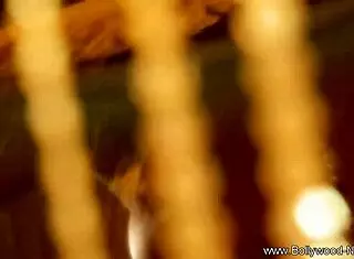 Watch this erotic striptease that will arouse you!