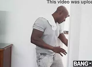 Trinity Olsen Bubble Bath Fuck