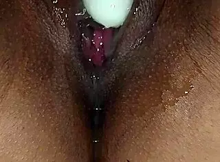 safada se masturba com consolo, quer ver?