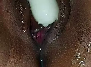 safada se masturba com consolo, quer ver?