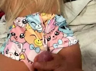 she blinds her boyfriend's eyes and invites the stepmother as a sex toy