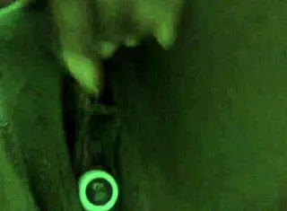 I watch SparksXXX do pussy play on webcam, it's so hot I can't stop staringg.