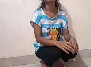 Sex master seduces Indian bhabhi for hot creampie action.