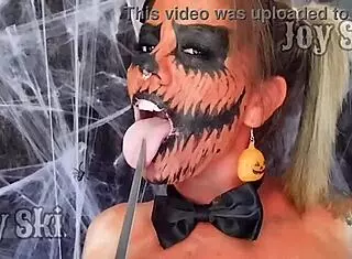 Teen Lesbian Fucks Pumpkin In Lingerie