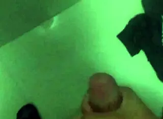 Me La Jalo En El Baño?