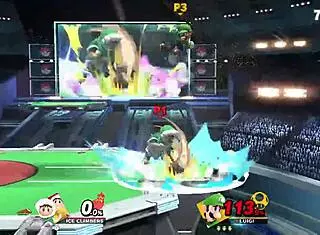 enfermeira estetica observa erecao paciente