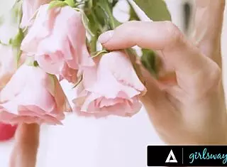 Photographer Siri Dahl says, Let's have passionate lesbian sex after the cancellation.