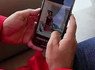 Melany latina licked the interviewer's ass 😏