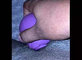 ebony bbw pussy play and squirting