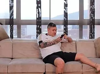 i FUCK my brother-in-law QUICKLY at home because my husband doesn't SATISFY me with his BIG COCK