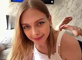 Card Game with Indian Friend Turns into Hardcore Desire Sex