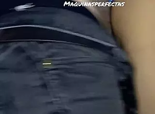 Cum on my ass this christmas 😈