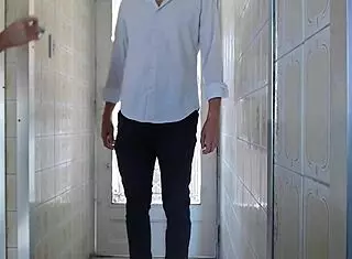 Wife Greets Delivery Guys With Blowjob And Water