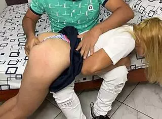 Mi Hijastra Necesita Ayuda Con La Tarea