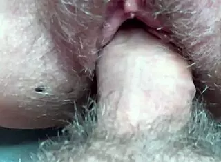 Annie Cruz Une Asiatique Sexy Se Fait Baiser Jusqu'à Ce Qu'elle Gicle De Toutes Ses Forces