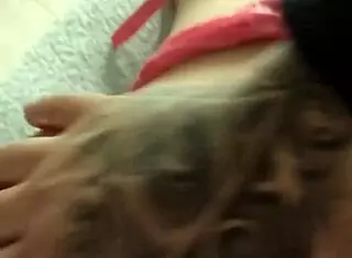 masajista se pone muy caliente cuando ve enorme culo y dejo que me lo folle