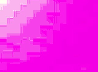 P-slut sztár Vitoria Beatriz játssza a spekulummal és szusival a lyukában. Aztán vesz 3 hatalmas farkat vad DAP-hez és pisilés játékhoz!