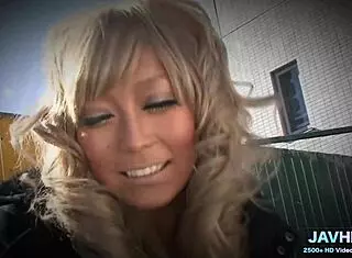 Do You Want To See Lovely Japanese MILFs Giving Blowjobs?