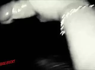 Glory Hole - Namorada Transando E Chupando Na Cabine Erotica