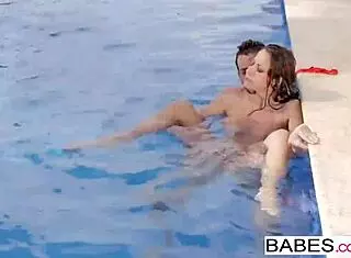 Elegant Babes Fucking in Pool