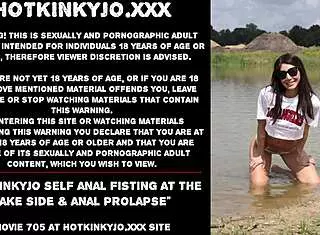 Hotkinkyjo Boldly Fists Ass At Lake