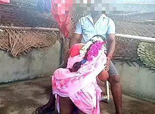 Indian saree aunty fucks young 18+ boy hotly 😍