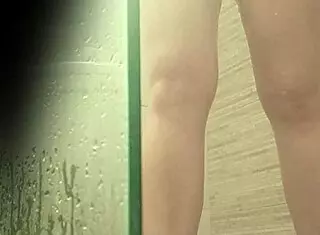 Argentina shaving her tight pussy in the shower 😍