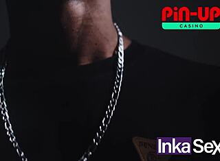 Peruviansk milf søger sæddonor for at erstatte utro mand i vild massage