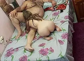 Novinha Bem Nova Mesmo E O Velho Comedor De Pepeka in Muscular Lingerie