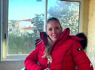 Aurbeaureal Belle, A Blonde With Small Waist And Big Tits, Wants Two Good Experiences In A Group Setting