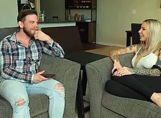 Watch Cassidy Luxe gape her stepsis's tight hole for Christmas?