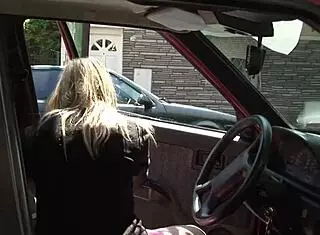 want to see brazilian amateur double penetration party?