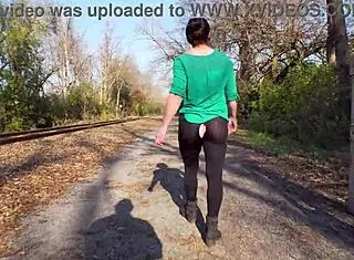 Staged Leggings Rip Public Flashing Prank