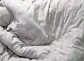 I have romantic sex with an Indian teen in the hotel room.